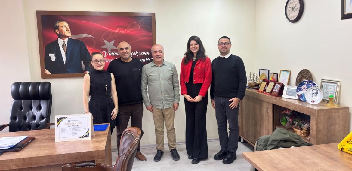 Görme engelliler okulu müdürü ve bölümümüz hocaları